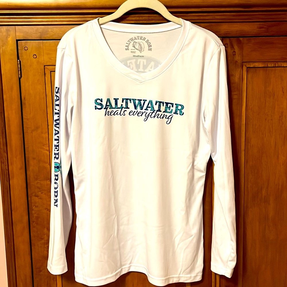 Tee , long sleeve . Size M. SPF 50 great condition